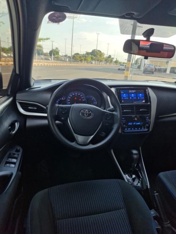 Toyota - 1.3 16V FLEX XL MULTIDRIVE - Branco - 6 - Tropical Multimarcas - Nossa Marca é Confiança!