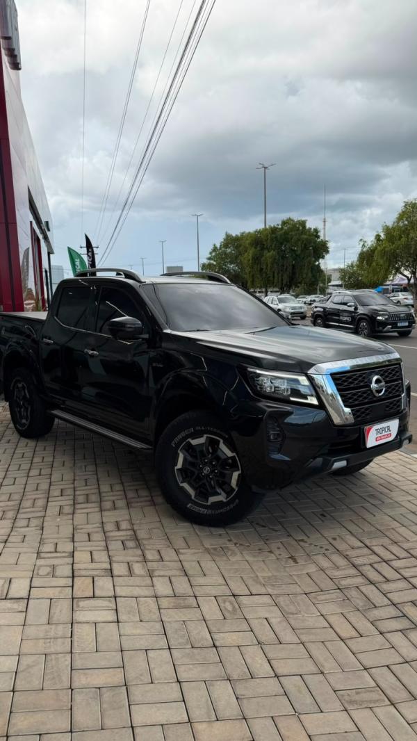 Nissan - 2.3 16V TURBO DIESEL PLATINUM CD 4X4 AUTOMÁTICO - Preto - 3 - Tropical Multimarcas - Nossa Marca é Confiança!