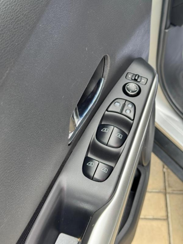 Nissan - 1.6 16V FLEXSTART ADVANCE XTRONIC - Prata - 13 - Tropical Multimarcas - Nossa Marca é Confiança!