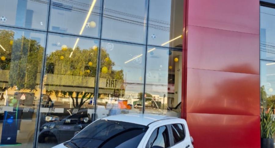 Fiat - 1.0 EVO FLEX LIKE. MANUAL - Branco - Tropical Multimarcas - Nossa Marca é Confiança!