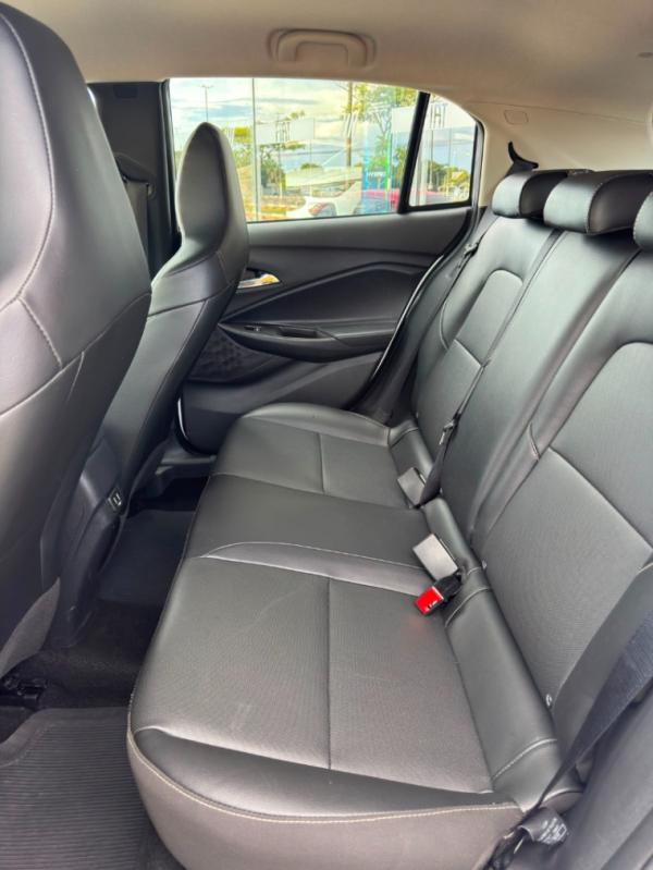 Chevrolet - 1.0 TURBO FLEX PREMIER AUTOMÁTICO - Branco - 9 - Tropical Multimarcas - Nossa Marca é Confiança!